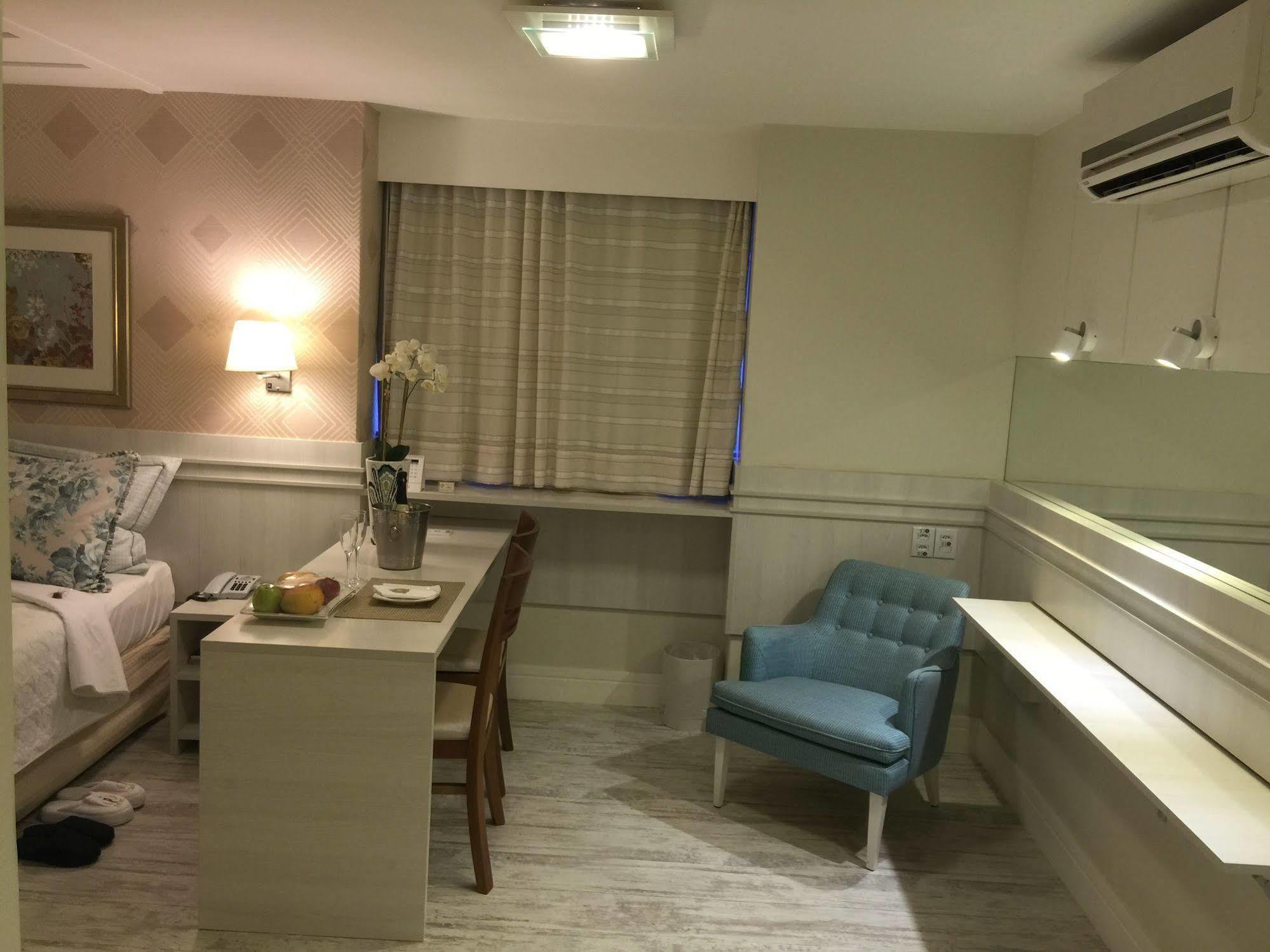 Palace Hotel Кампус-дус-Гойтаказис Экстерьер фото